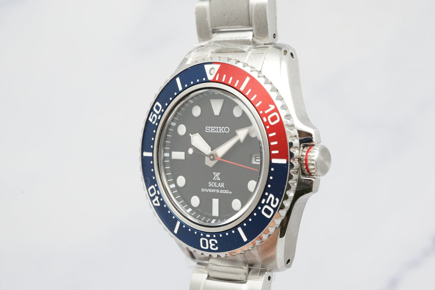 Seiko Prospex SNE591P Pepsi Bezel Solar Air Diver - V157-0DP0