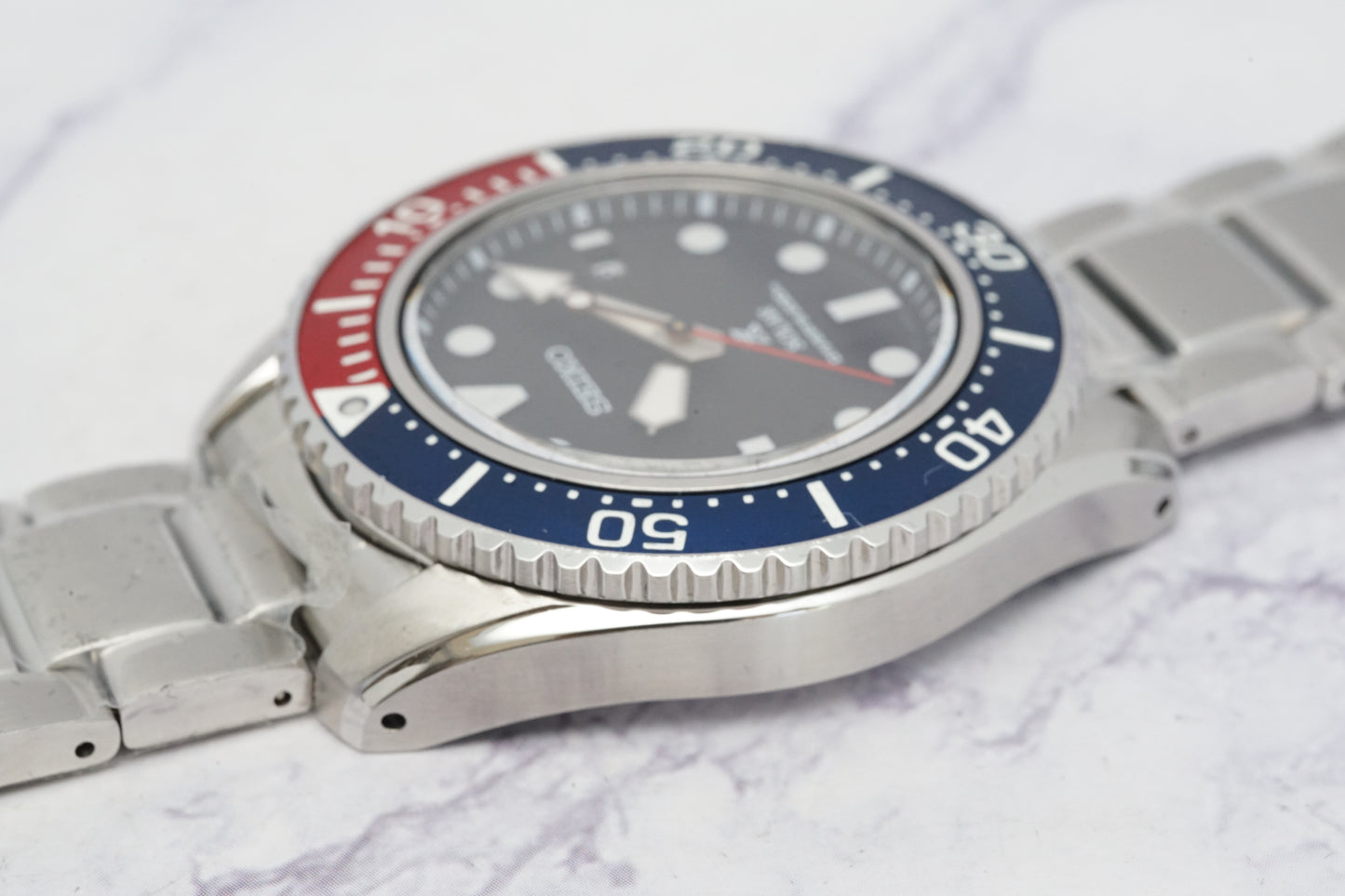 Seiko Prospex SNE591P Pepsi Bezel Solar Air Diver - V157-0DP0
