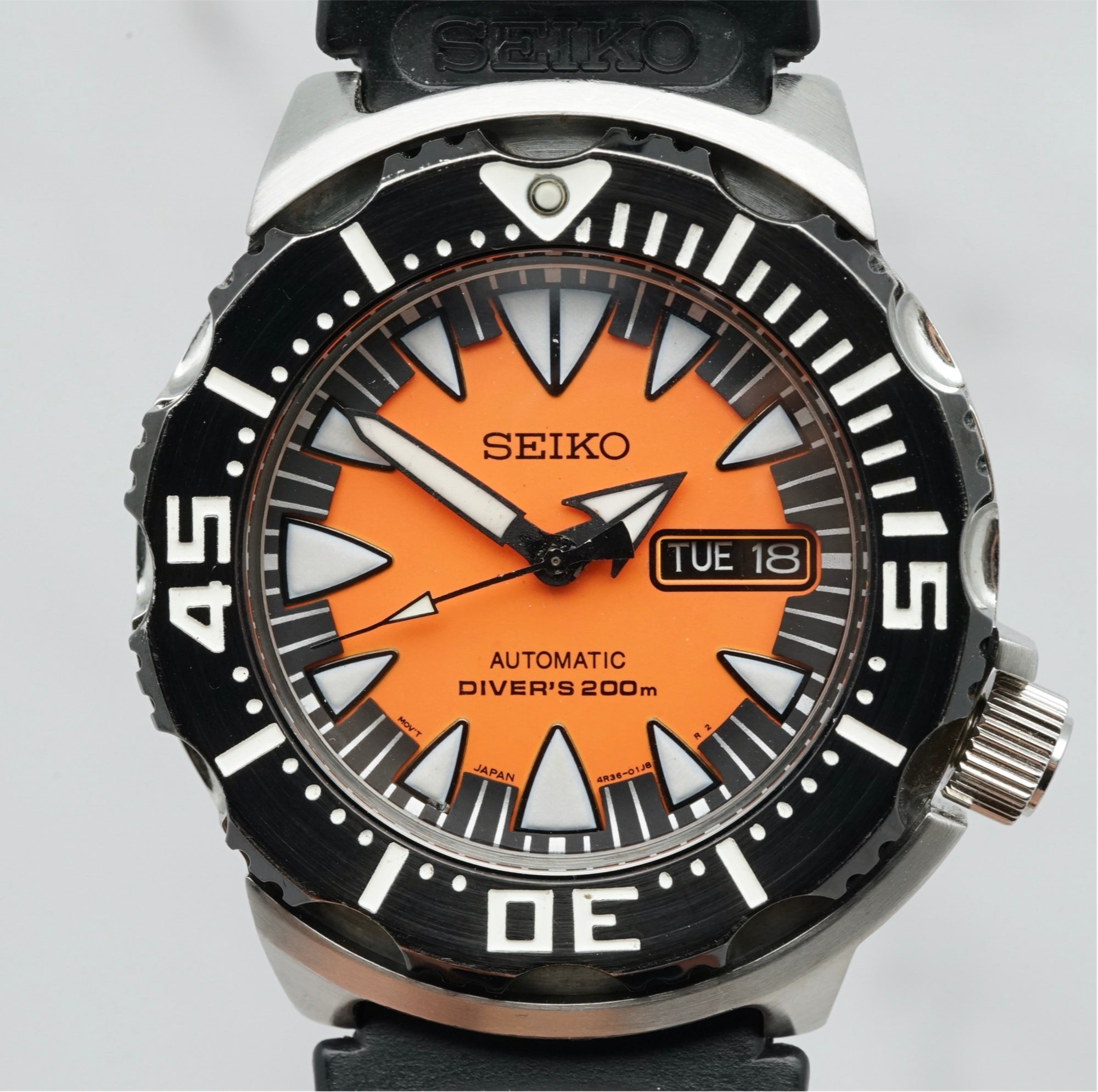 Seiko Superior SRP315K1 Orange Monster Men's Professional Diver chrono-addict